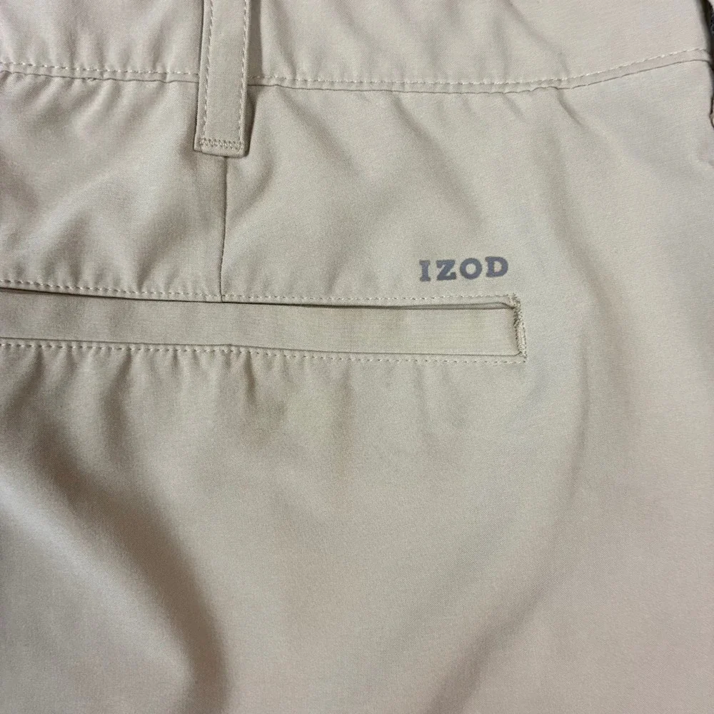 Izod Golf Mens Khaki Tan Flat Front Performance Shorts Size 42 Casual‎ Sport